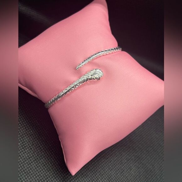 Silver Serpents Snake Bracelet-Bold and Elegant - Picture 8 of 13